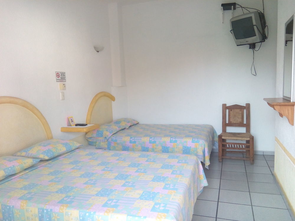 Sarabi Hotel Barra de Navidad